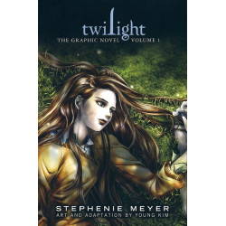 Twilight: The Graphic Novel, Vol. 1